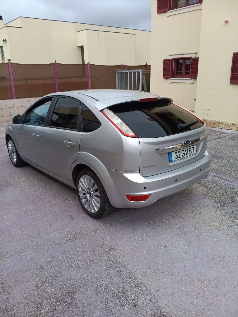 Foŕd focus 1600 diesel 5 lugares 5 portas Novembro 2008 impecável