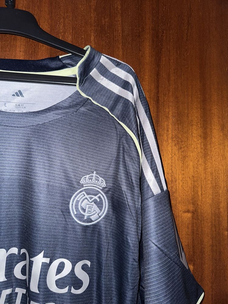 Camisola Real Madrid 2025/26