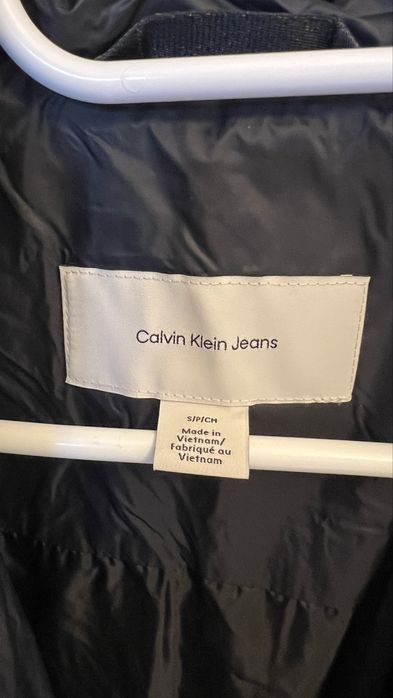Демисезонное женское пальто Calvin Klein