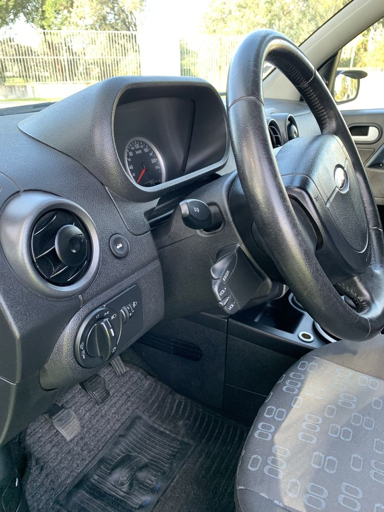Ford Fusion 1.2 // 2005 Impecável
