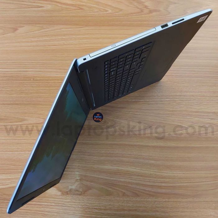 Dell Octacore 17.3" i7/8GB/1TB_Nvme como novo