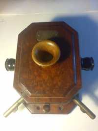 Telefone Português Sec. XIX - "O primeiro a ser fabricado em Portugal"