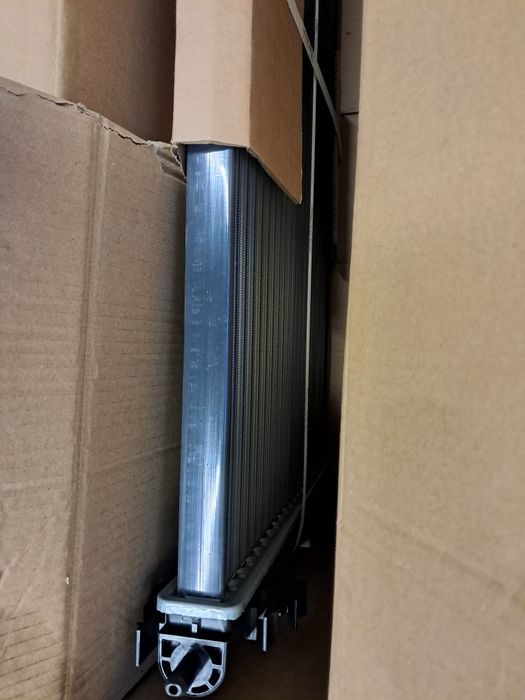 Chłodnica wody D75017TT Thermotec CITROEN  PEUGEOT MITSUBISHI