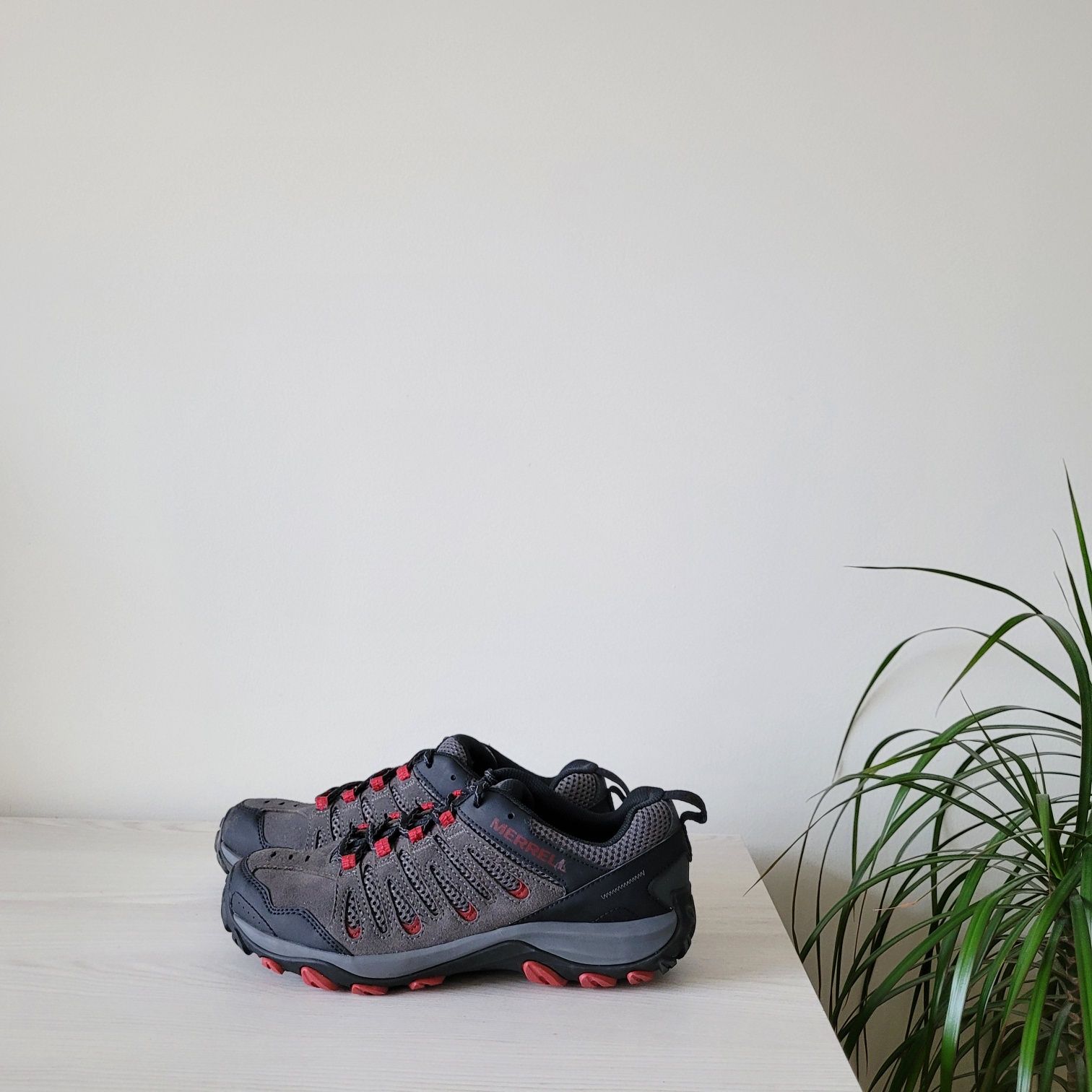 Кросівки шкіряні ОРИГІНАЛ Merrell j135675p рр.43
