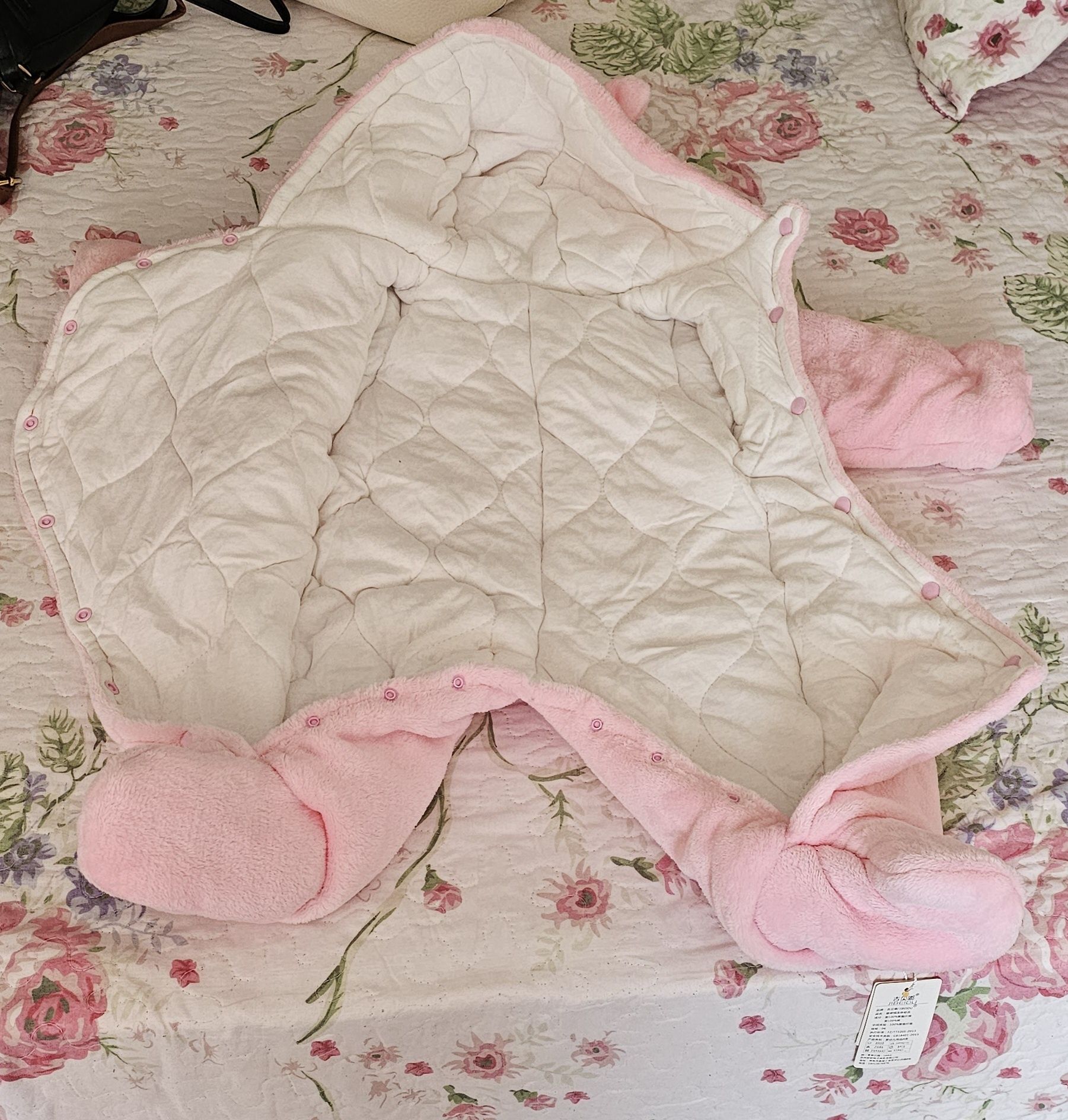 Roupa de bebe rosa