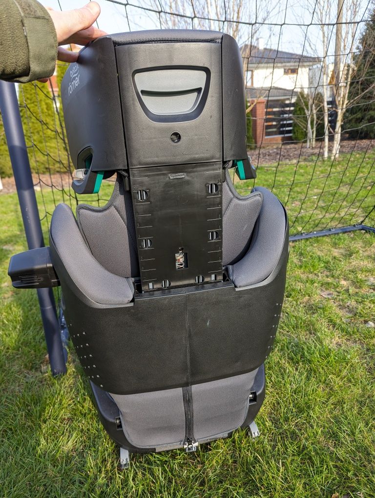 Fotelik Britax Römer i-Size, ISOFIX, 100-150cm