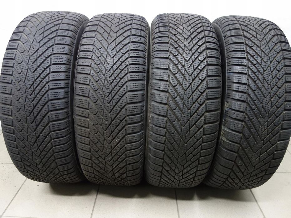 Opony zimowe Pirelli Cinturato Winter 2 215/60R16  jak nowe 24r 4x7m