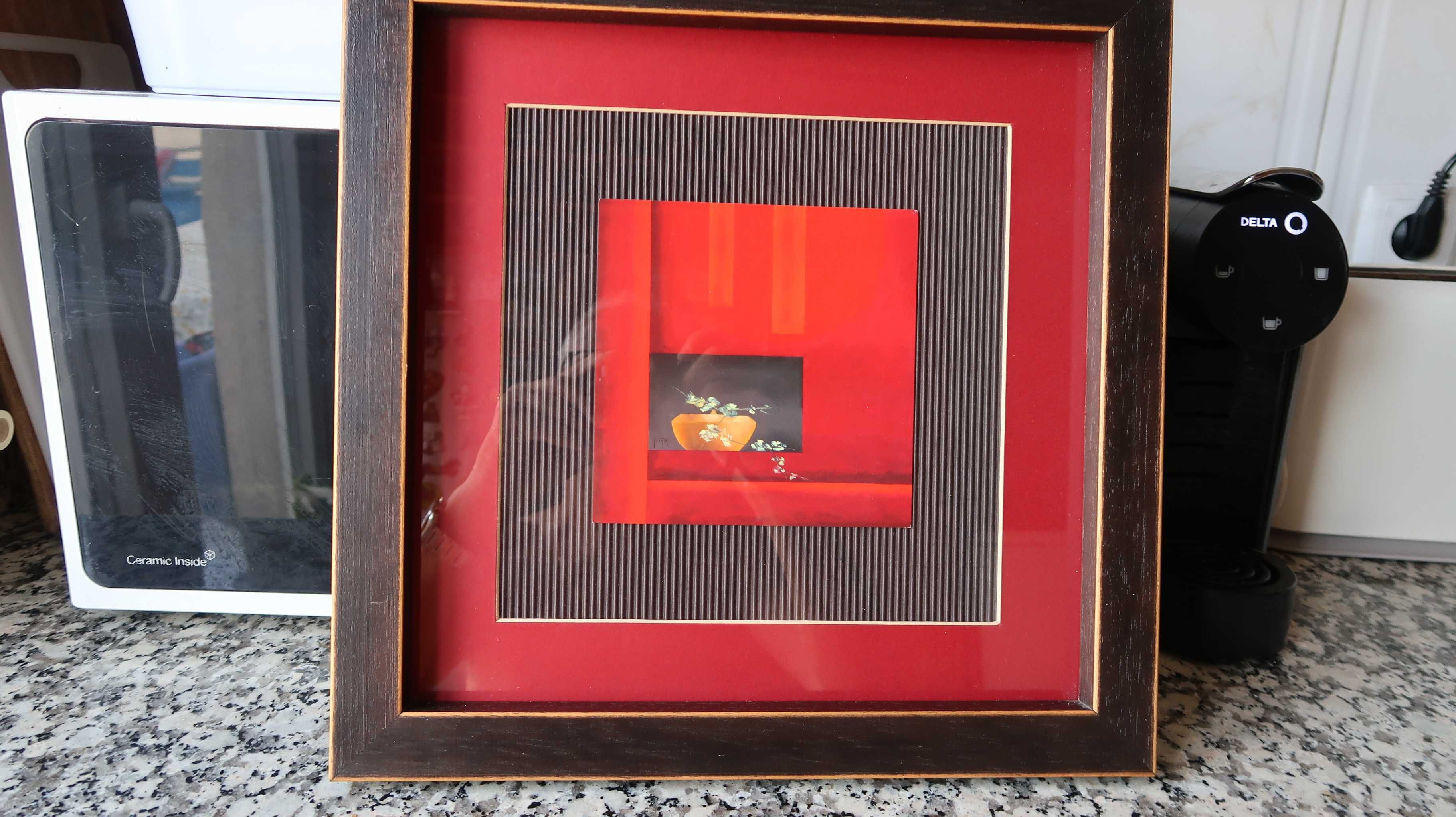 Vendo dois quadros em bom estado