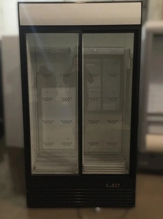 Холодильные шкафы б у (холодильна шафа вітрина )
