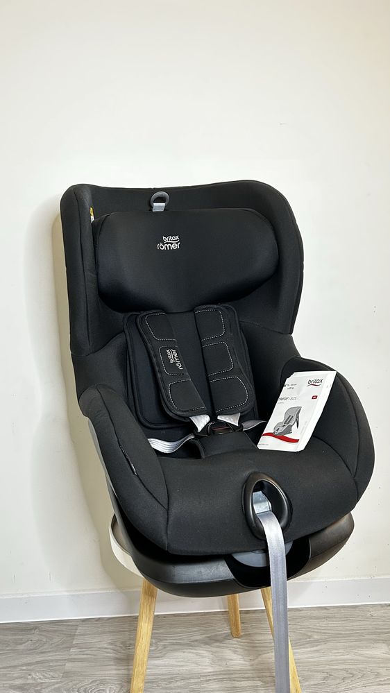 Автокрісло Britax Romer TRIFIX2 i-SIZE  (Space Black)