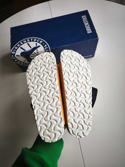 ОРИГІНАЛ! НОВІ Birkenstock Arizona Big Buckle, натуральна шкіра,  37 р