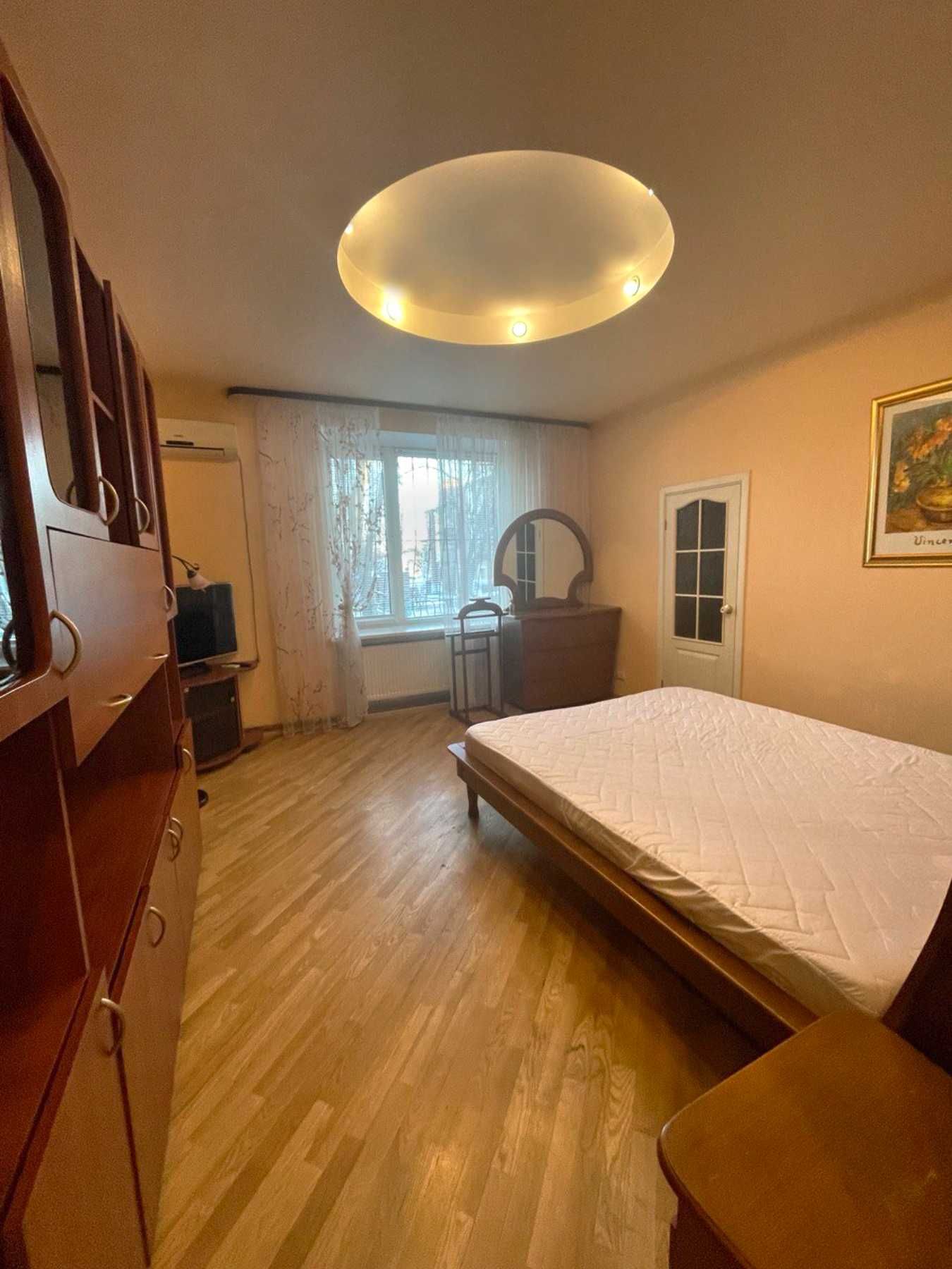 Продаж 3-кімнатної квартири 79.8 кв. м., вул. В. Городецького