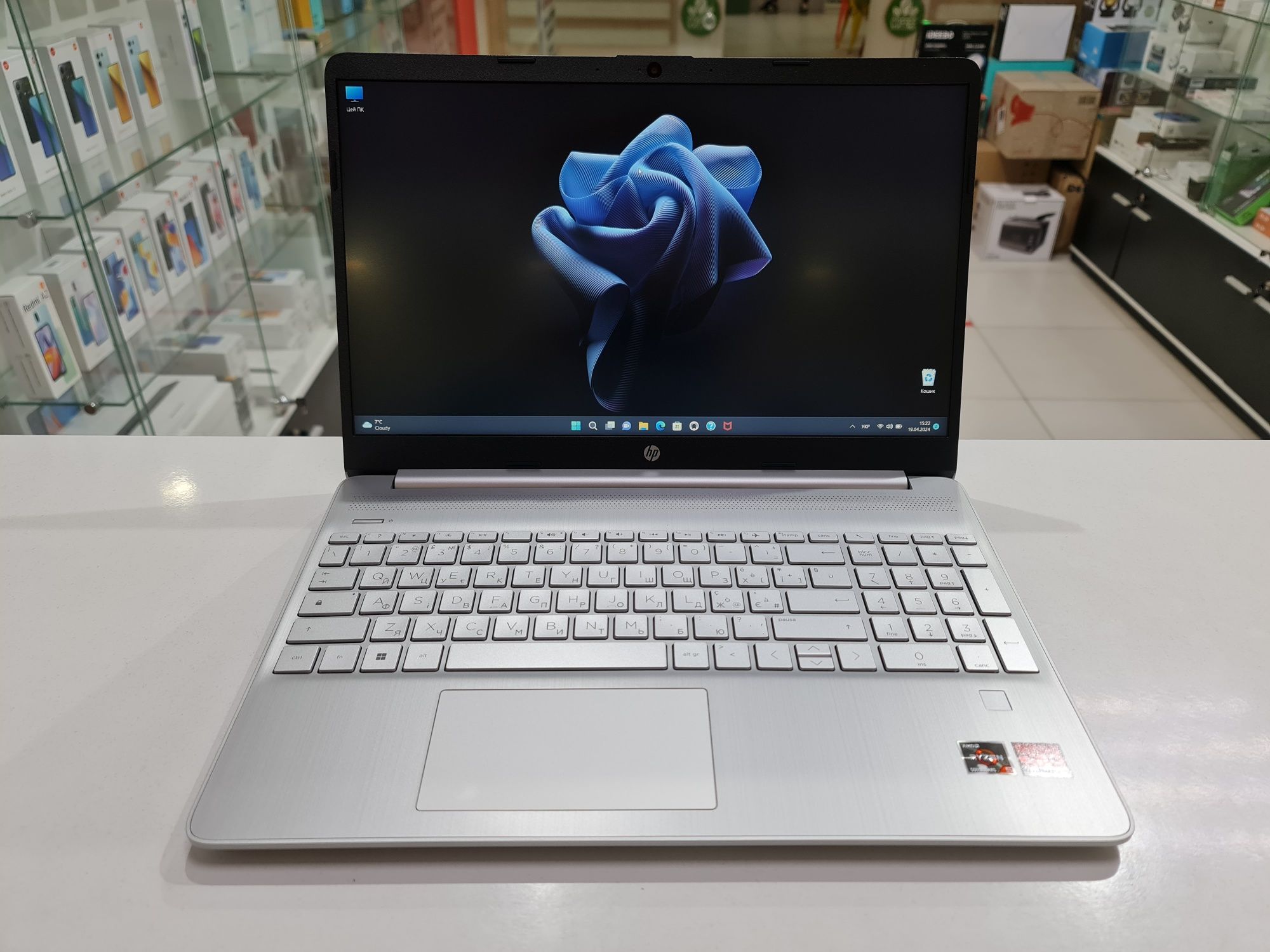 Новий HP 15s-eq3000sl Ryzen 5 5625U 8/256GB Windows 11