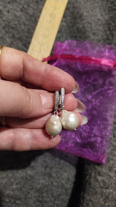 Святкові сережки з перлиною барокко нові фур-ра Мілано люкс