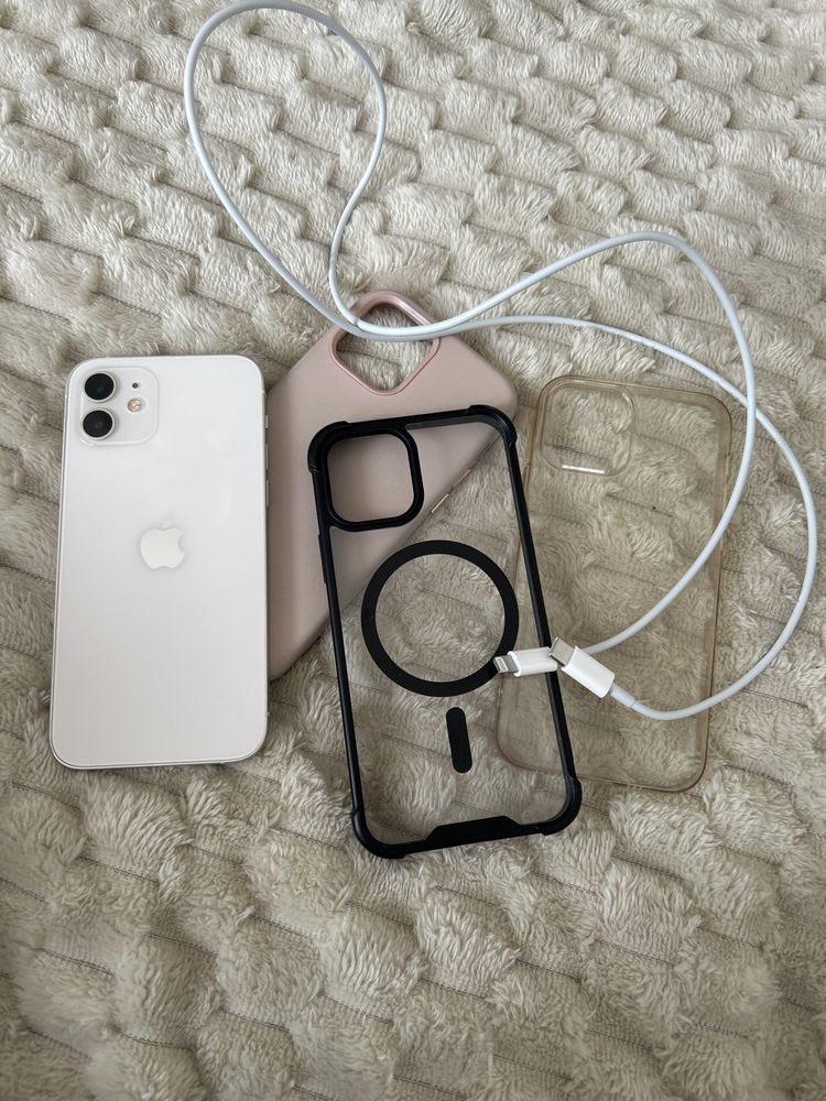 Iphone 12  w stanie bardzo  dobrym