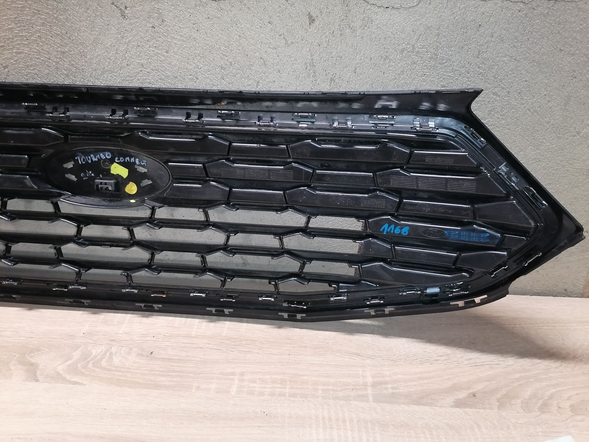 Ford Tourneo Connect Atrapa grill zderzaka