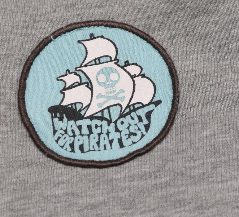 Bluza dla pirata H&M / na zamek / 5-6 lat / 110-116
