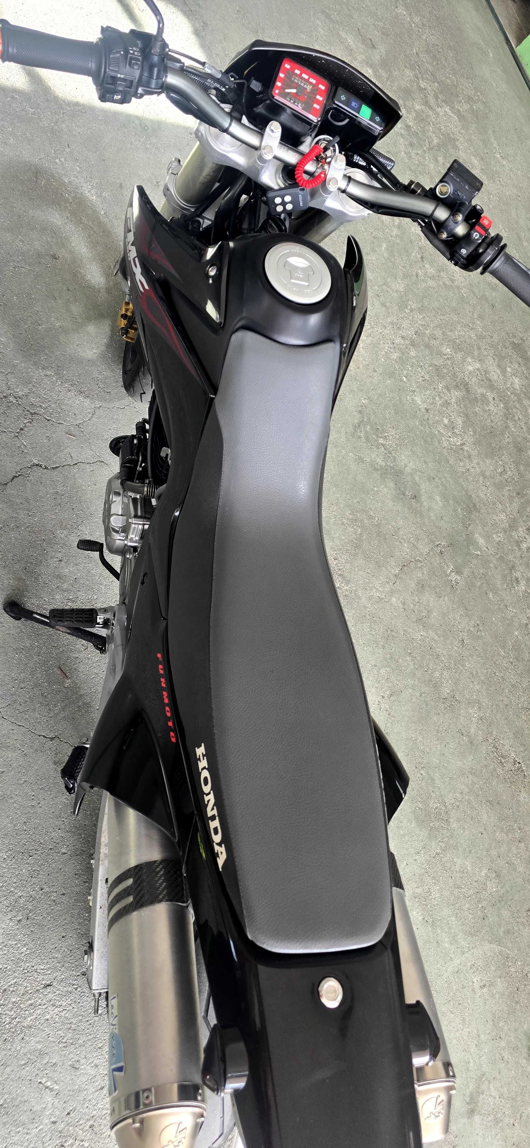 Vendo mota Honda Honda FMX 650