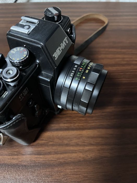 Фотоаппарат Зенит 19 с объективом HELIOS 44M гелиос