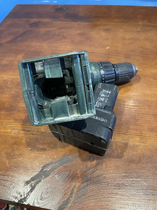 Дріль-шуруповерт Metabo bst 12 impuls