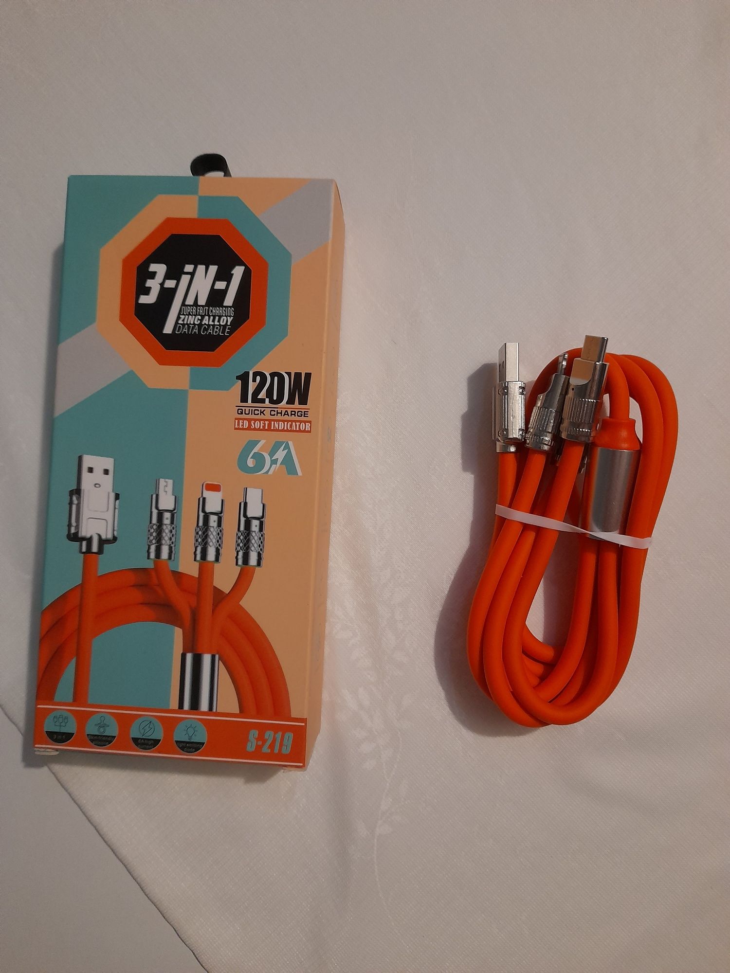 Kabel 3in1 - z 3 wejściami do telefonu