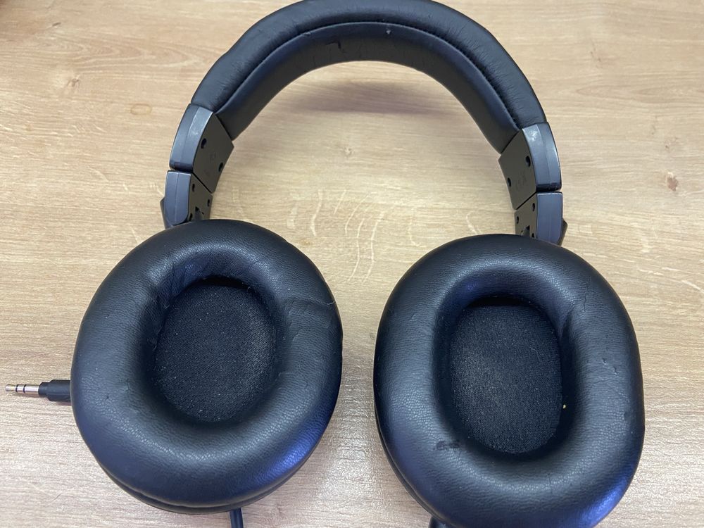 Наушники Audio-Technica ATH-M50x