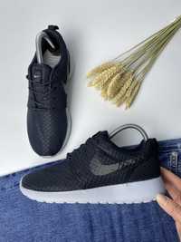 Кросівки Nike Rosherun 38р.