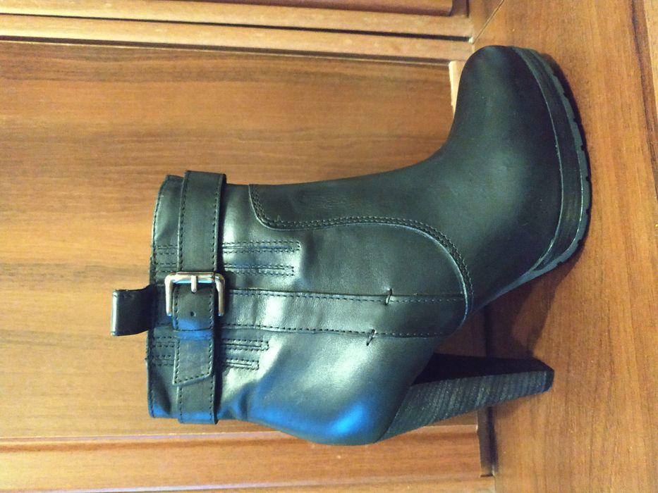 Ботильйони(осінь-весна), нові, натуральна шкіра.