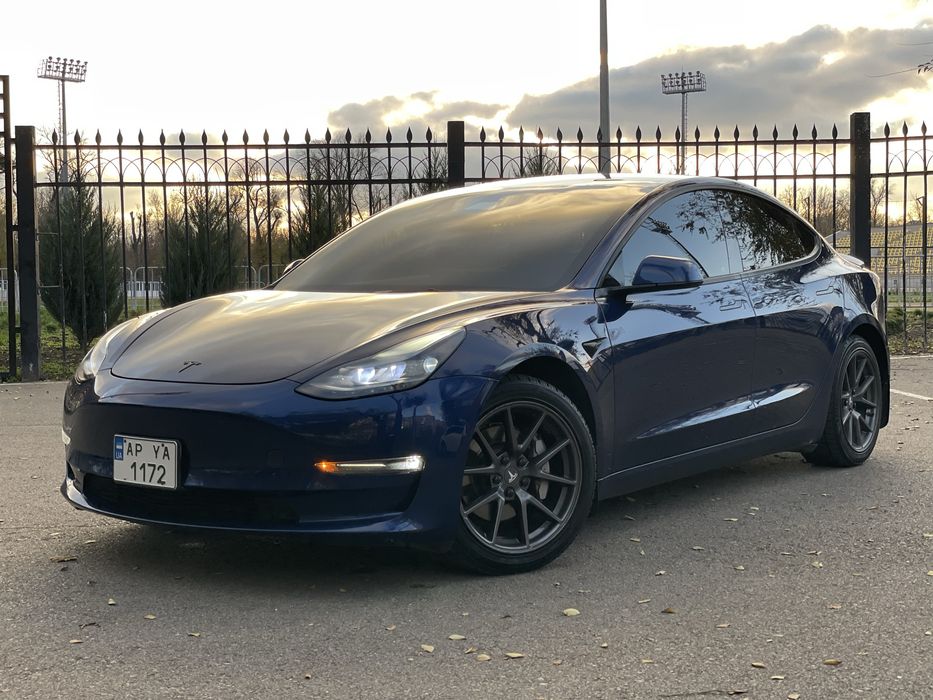 Tesla Model 3 long Range Dual Motor 82.5 kwh (441 к.с)