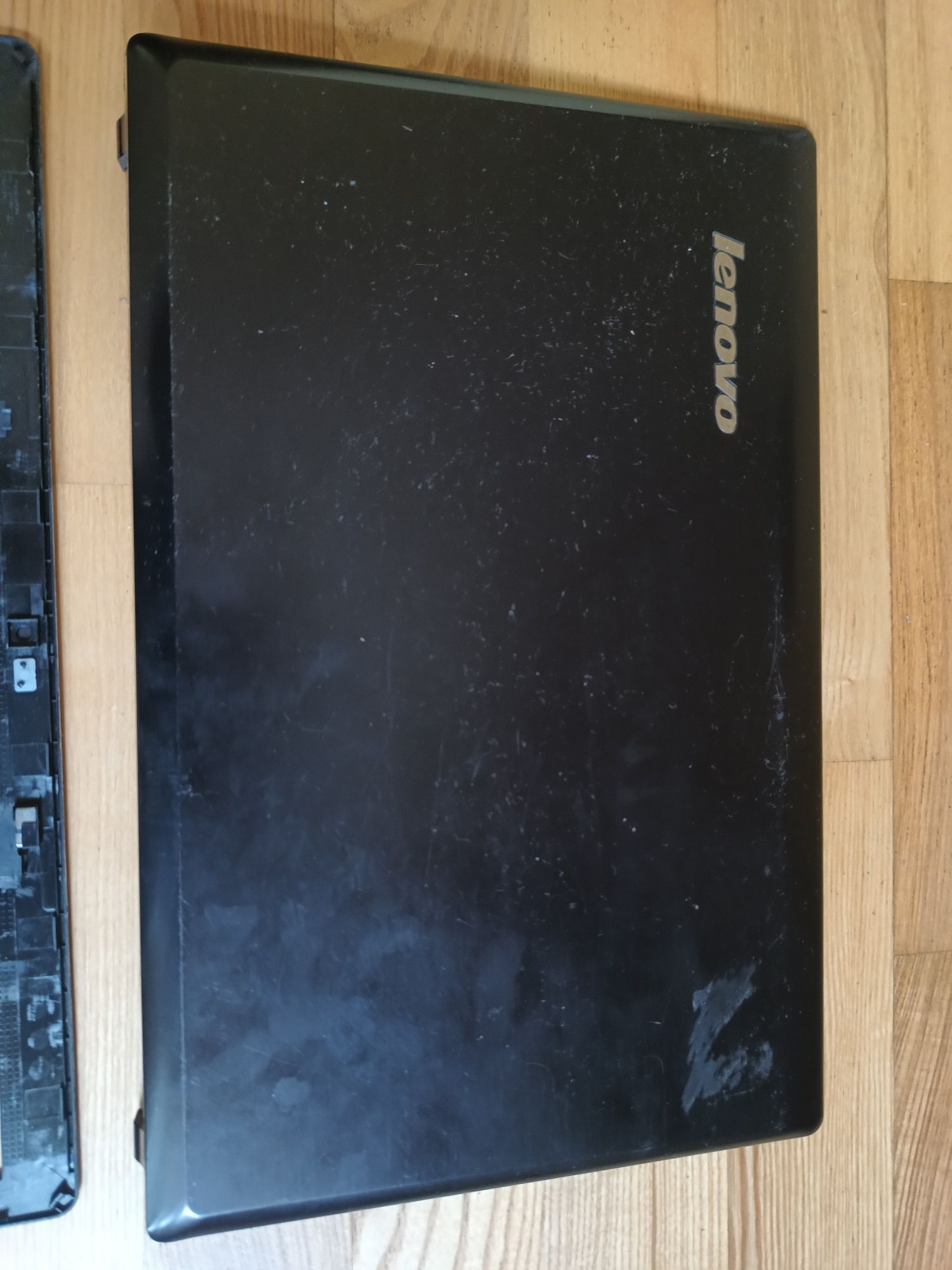 Ramka z klapą górna z Lenovo G580