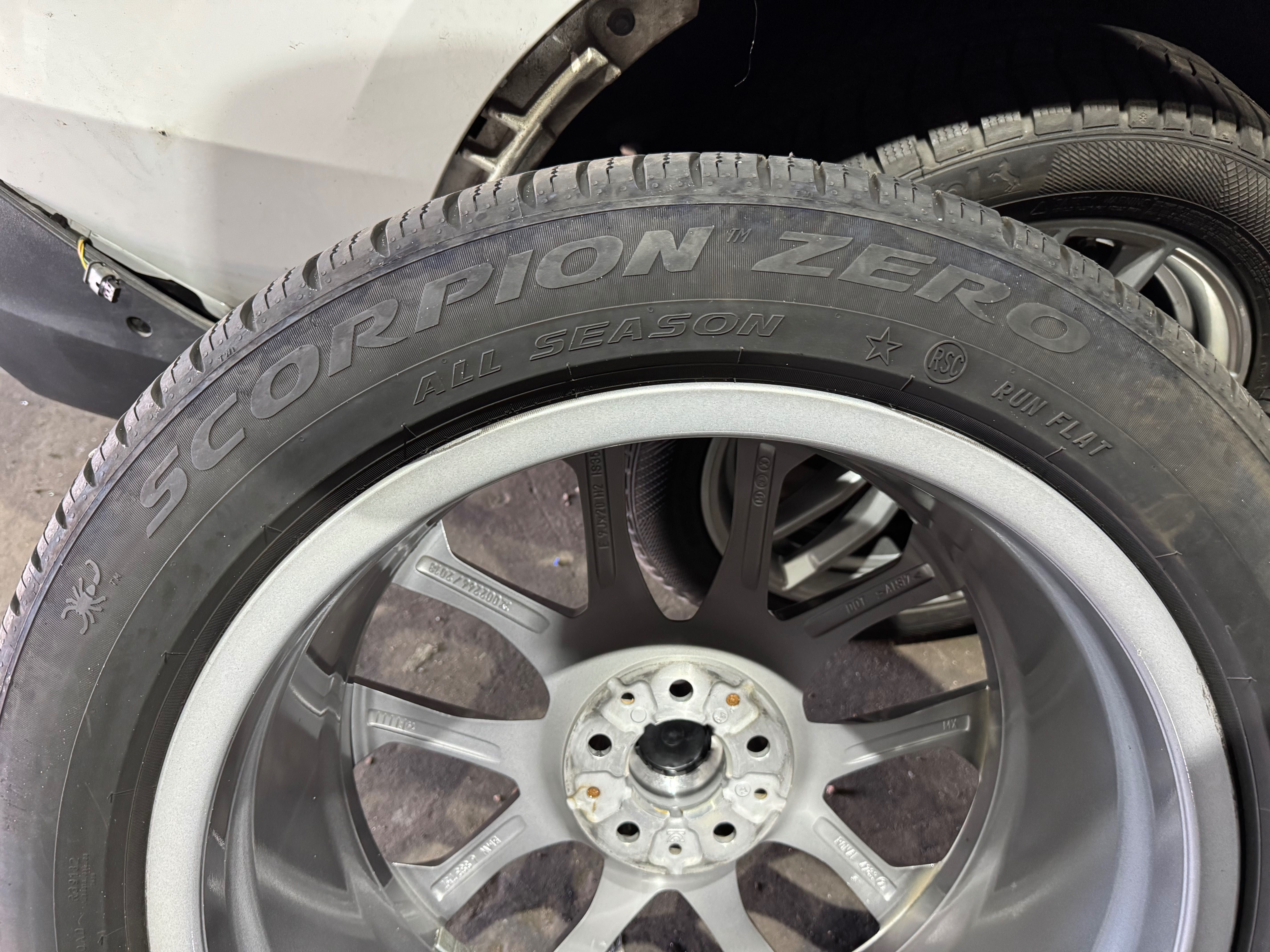 Диски с резиной BMW G05 G06 5X112 R20 275/45 Cтиль 738