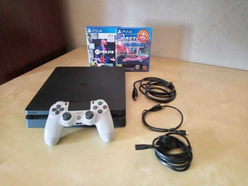Consola Playstation 4 Slim Como Nova Com 2 Jogos e Comando Sony