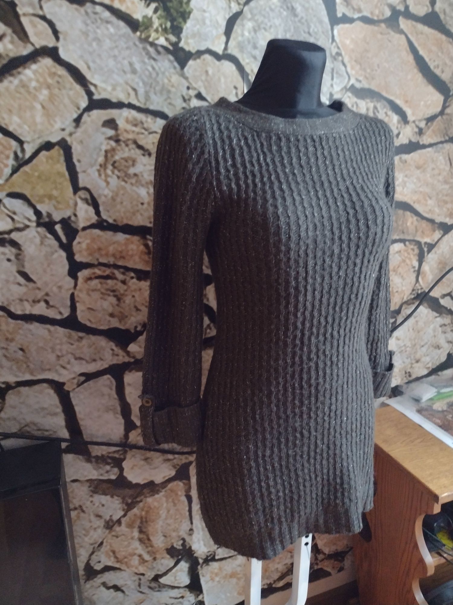 Sweter damski długi