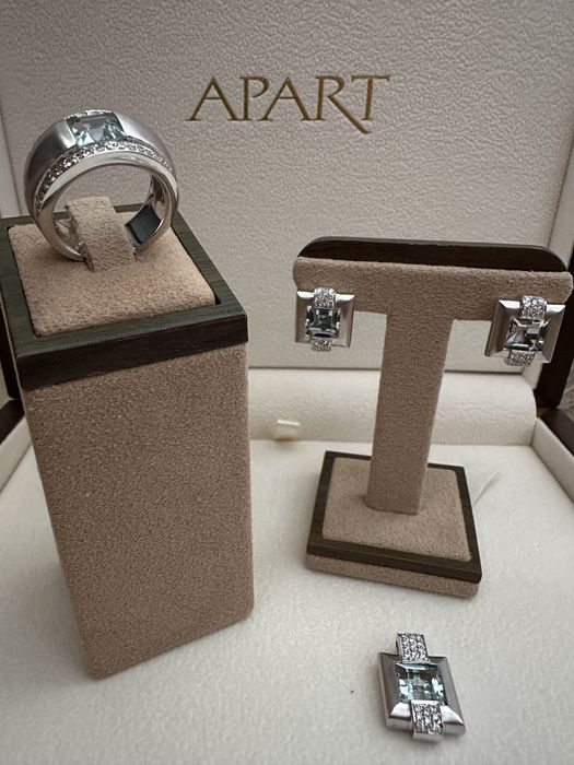 Zestaw złotej biżuterii z brylantami i akwamarynem