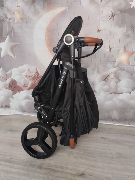 Wózek spacerowy Kinderkraft Grande Plus do 22 kg spacerówka stylowy