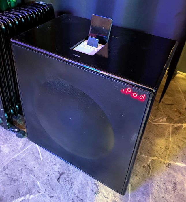 Geneva Lab Model XL iPod/CD System