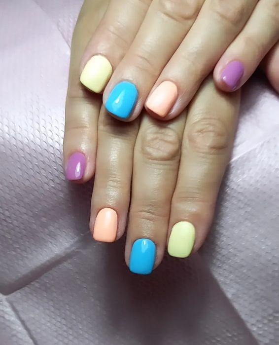 Професійне нарощування нігтів