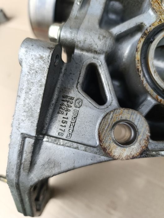 Помпа 2.2 MZR-CD Mazda 6 GH CX-7 Mazda 3