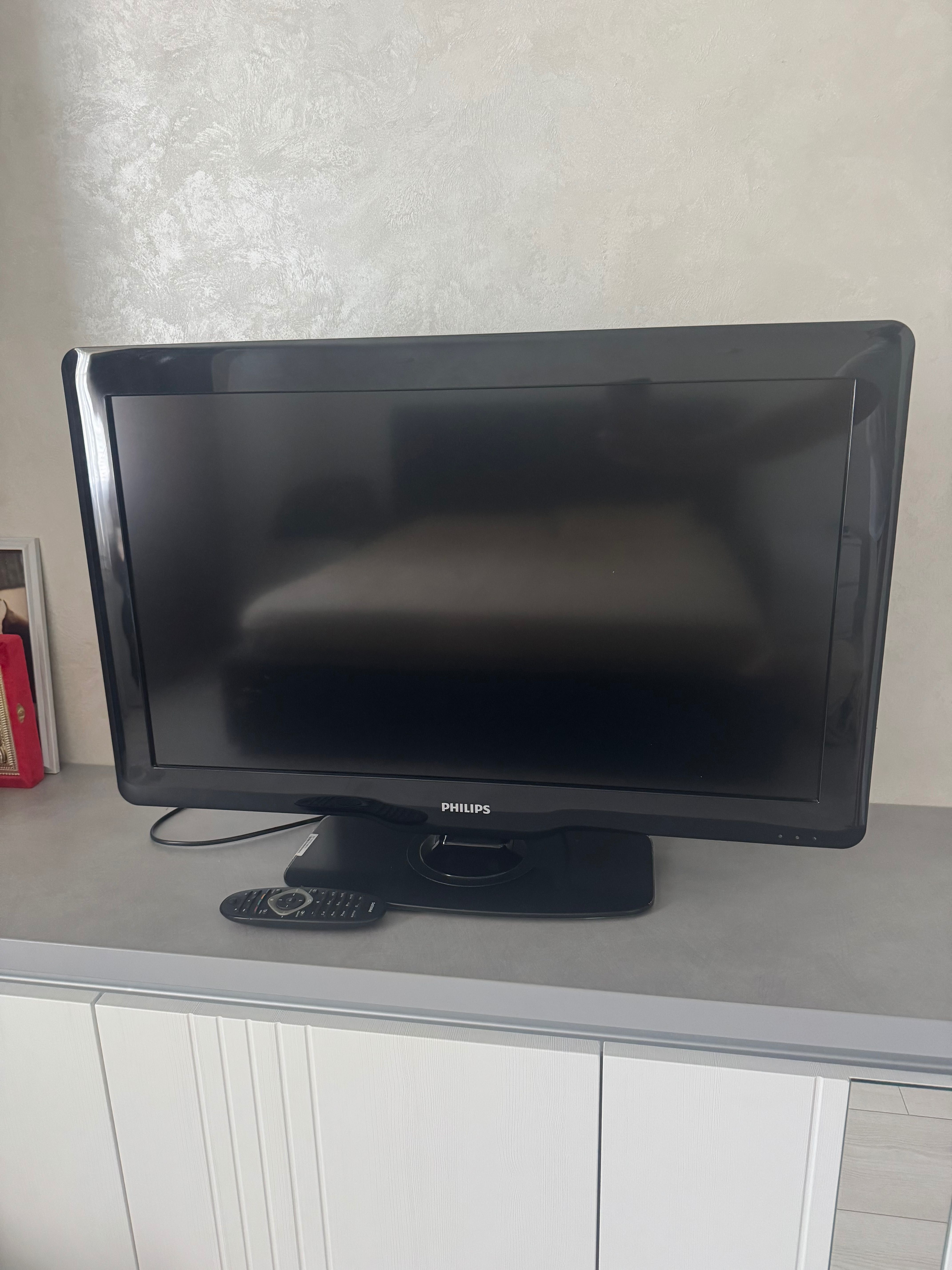 Телевізор Philips 32 PFL3606H