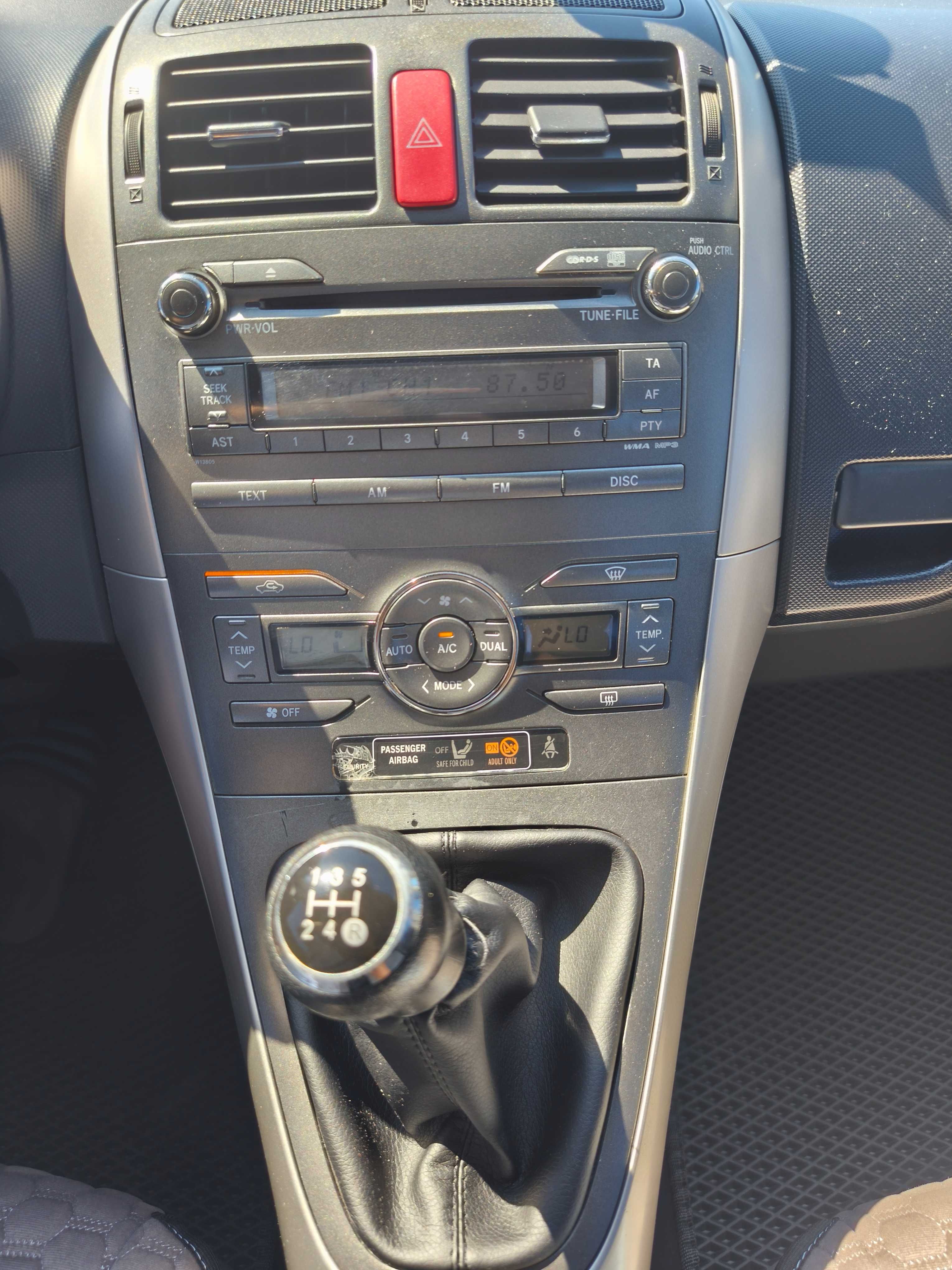 Продам ЖИВОЙ Аурис 2008г. 1.6 газ/бен МКПП Toyota auris МЕХАНИКА