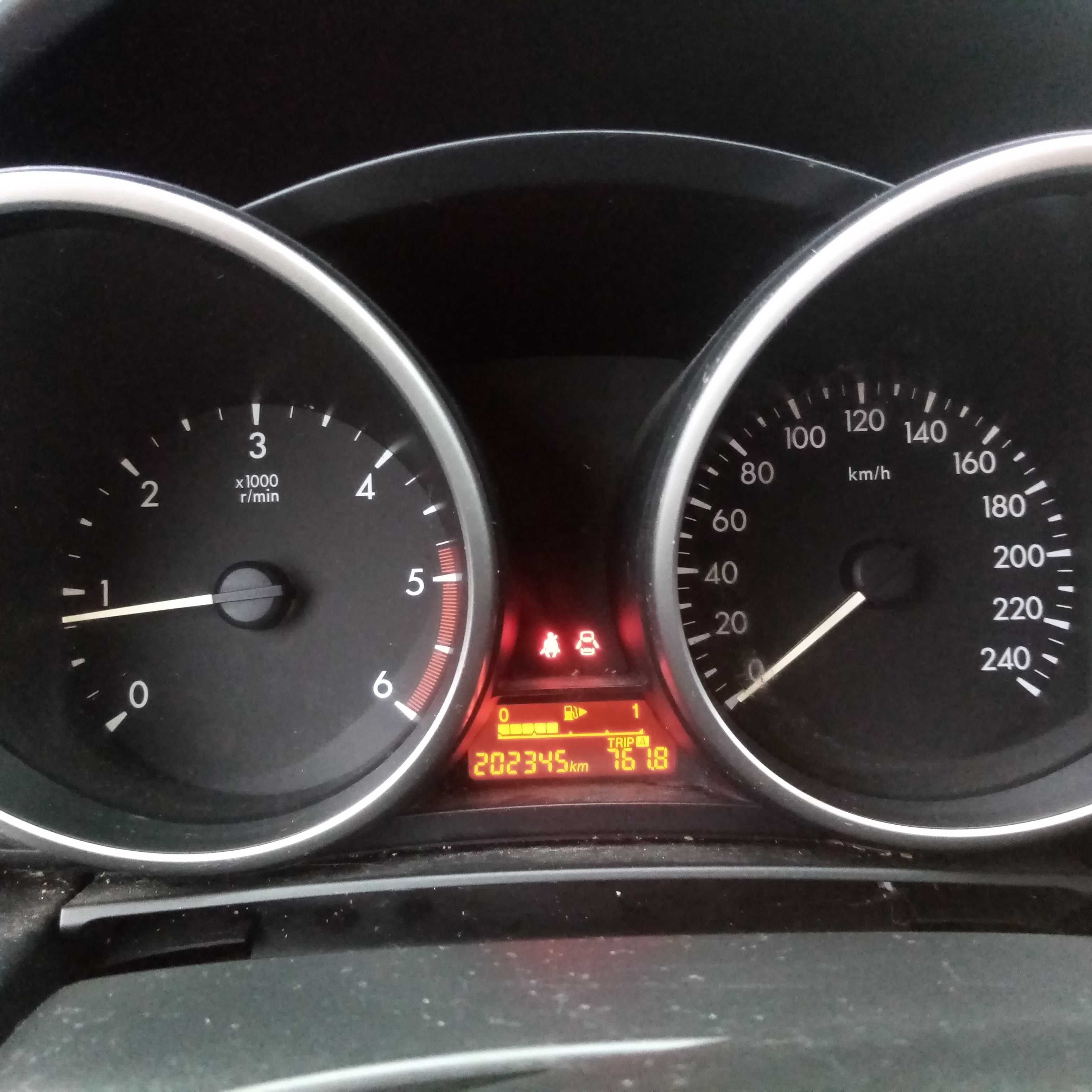 Mazda II 5  1.6 CD,  7 osobowy