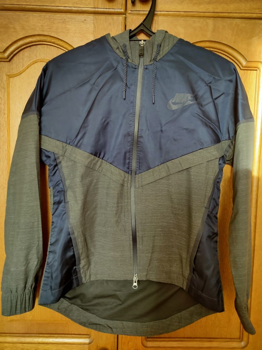 nike windrunner jacket women