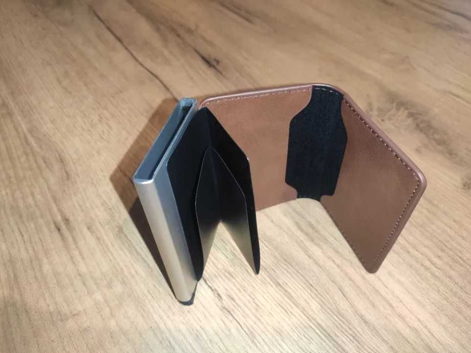 Portfel antykradzieżowy rfid elegancki coffee