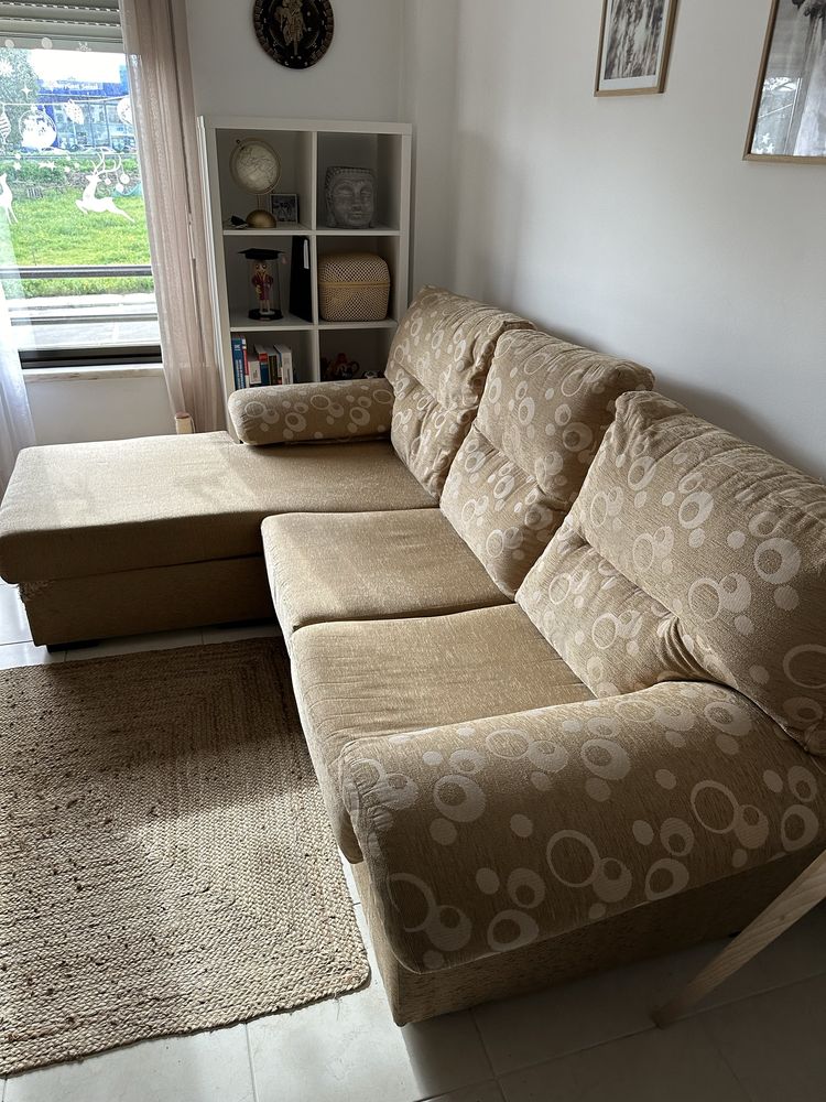 Sofa com chaise longue