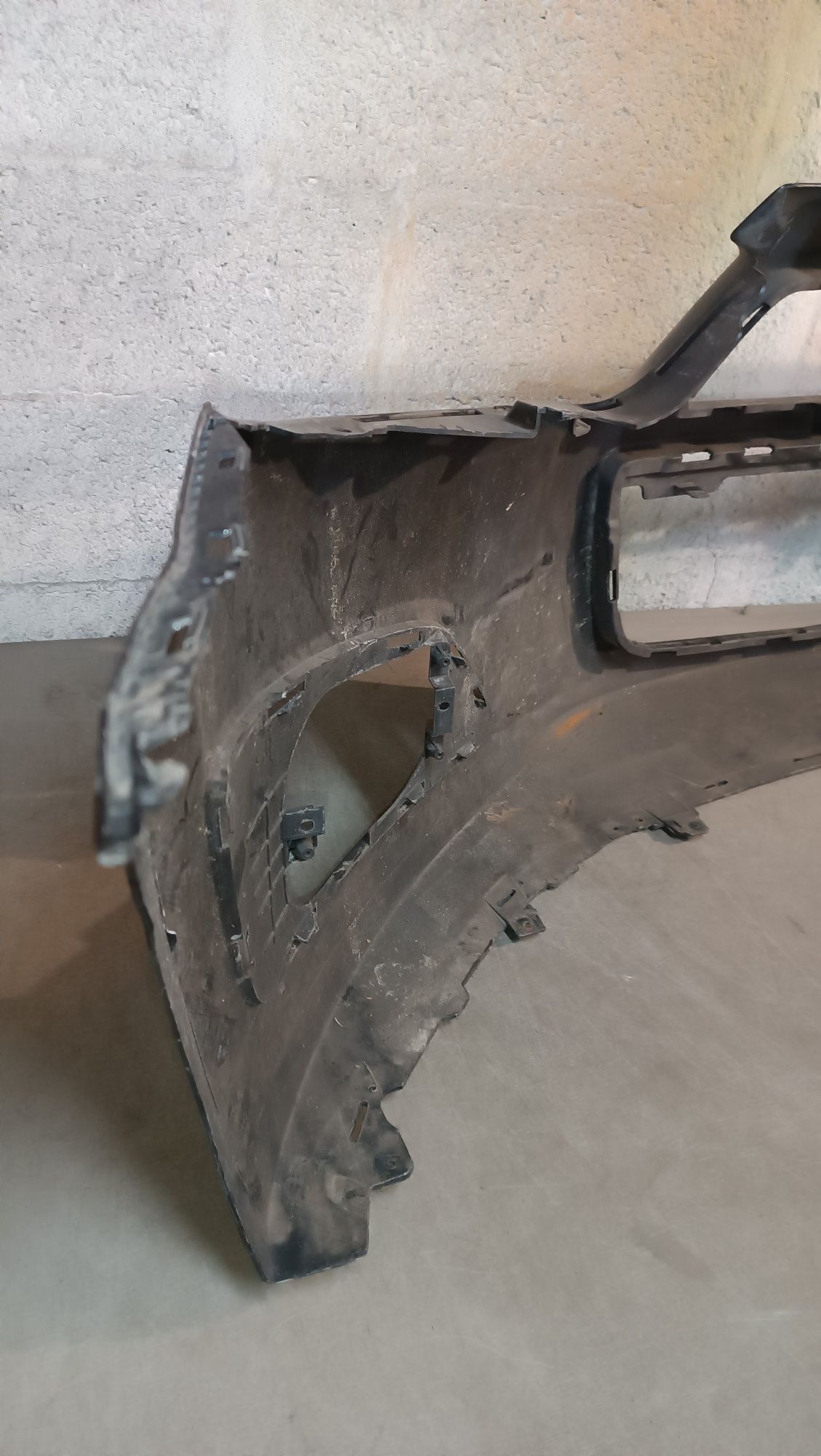 Vendo parachoque de frente Chevrolet Aveo ano 2011/15