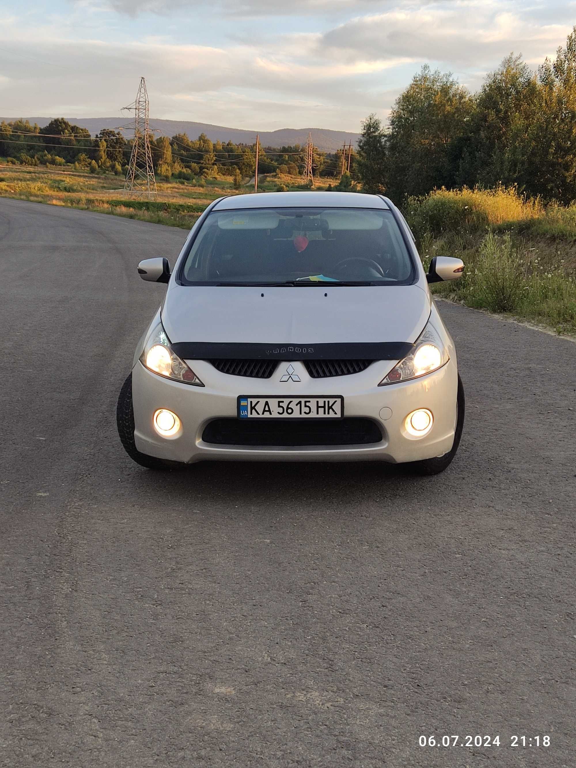 Mitsubishi grandis 2009