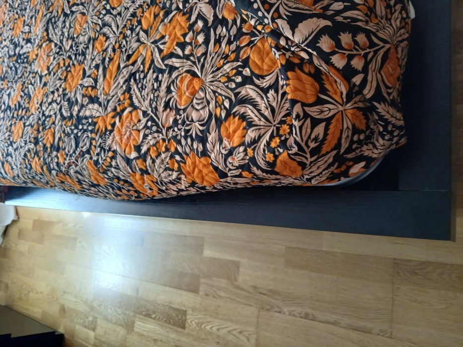 Sommier em madeira wengé