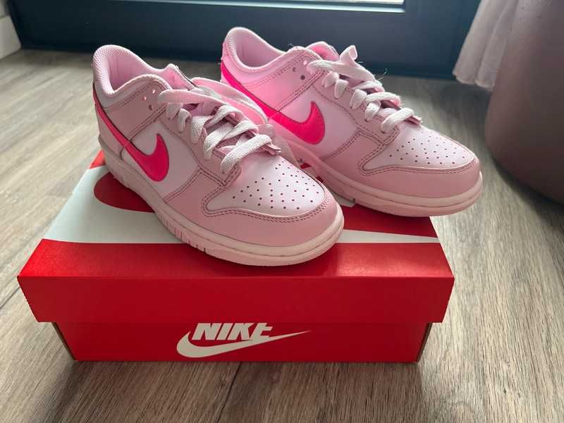 Nike Dunk Low Triple Pink (GS) 40