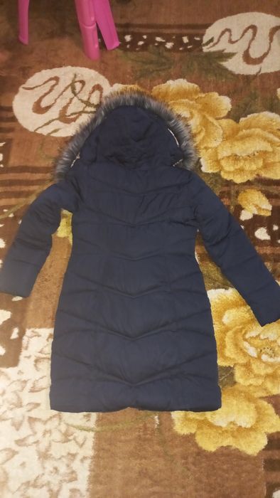 Куртка зимняя  женская в очень хорошем состоянии!
