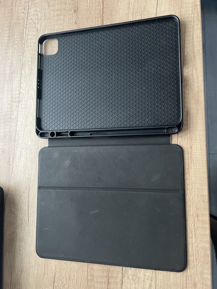 Etui ochronne na iPad Pro 11" - eleganckie, jak nowe!